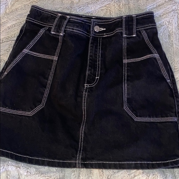 MOTO Contrast Stitch Black Utility Mini skirt - Picture 3 of 3